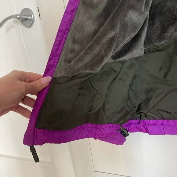 North Face Magenta water Proof Jacket with ultra soft lining - Picture 10 of 12